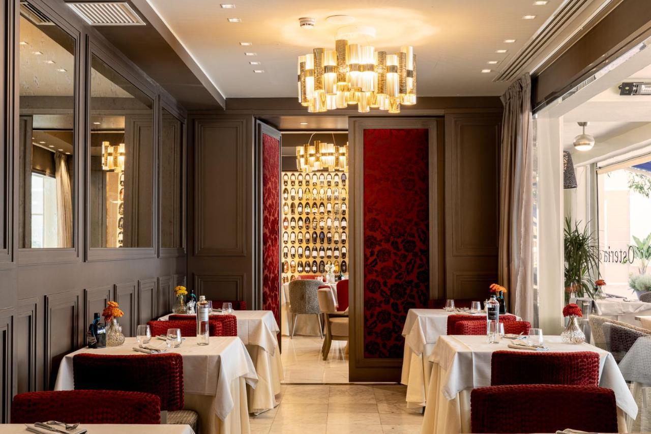 Palazzo Doglio Hotel Cagliari Luaran gambar Restaurant "La Table d'Or"