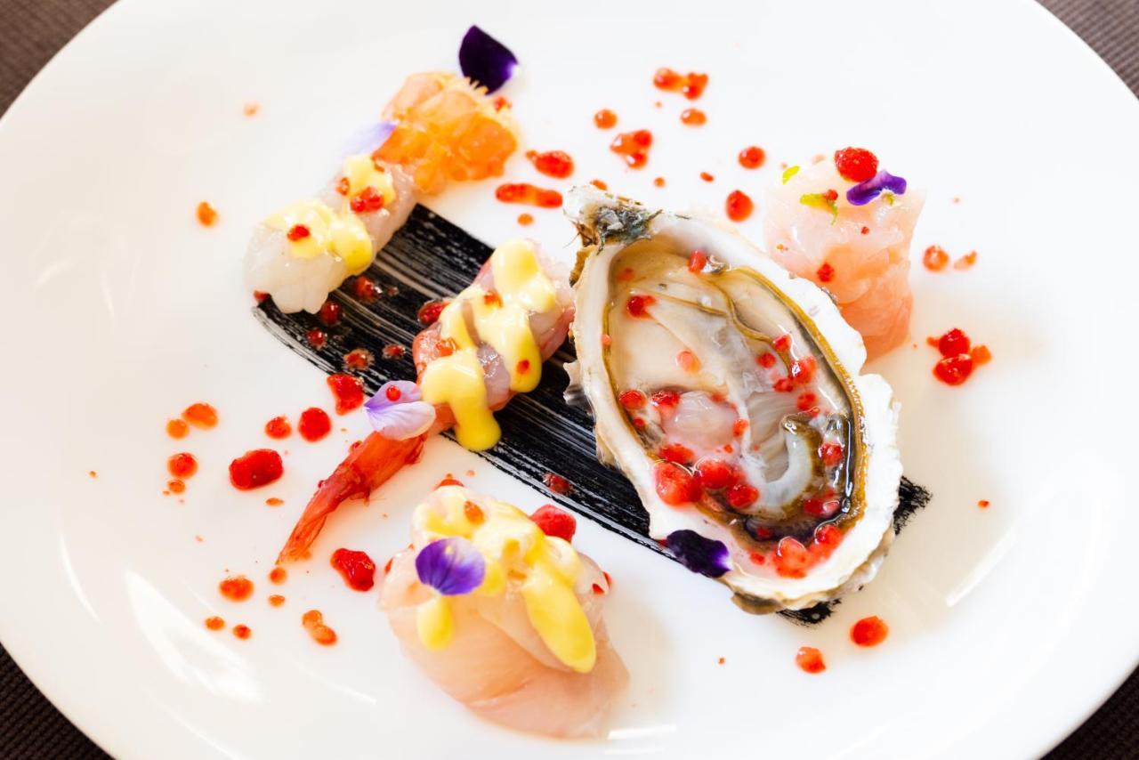 Palazzo Doglio Hotel Cagliari Luaran gambar Oyster with caviar